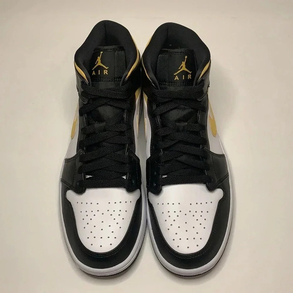 Air Jordan 1 Mid Sneakers White, Pollen, and Black 4Y Women’s 5.5 554724-177 NWT - Picture 6 of 8